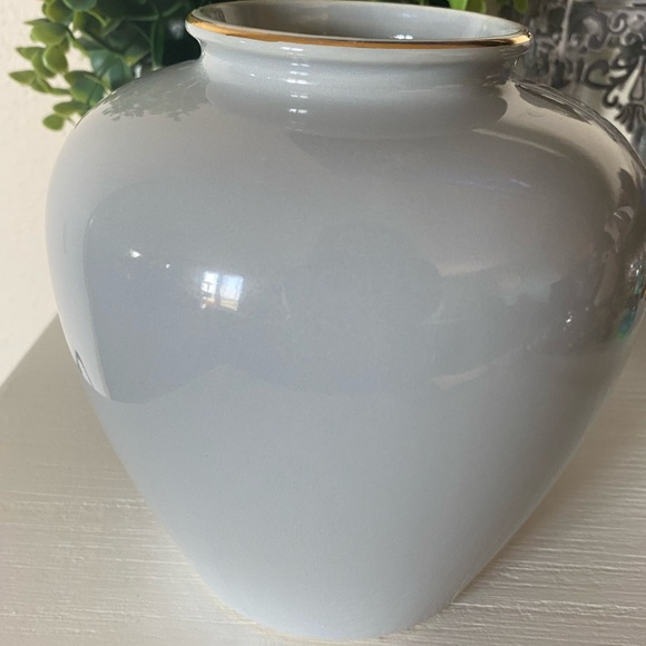 OTAGIRI ROYAL IRIS 6x6” VASE. BLUE IRIS & GOLD LEAVES JAPAN beautiful vintage - Picture 4 of 7